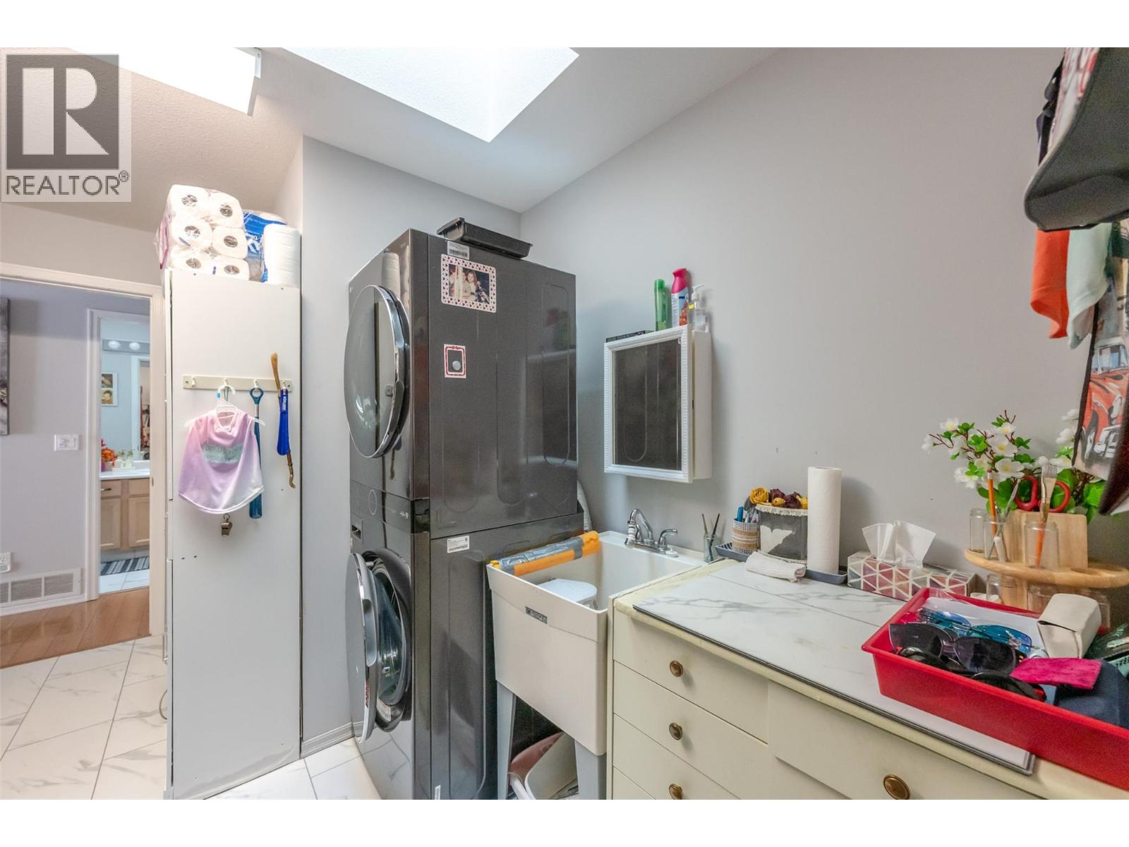322 Falcon Drive, Penticton