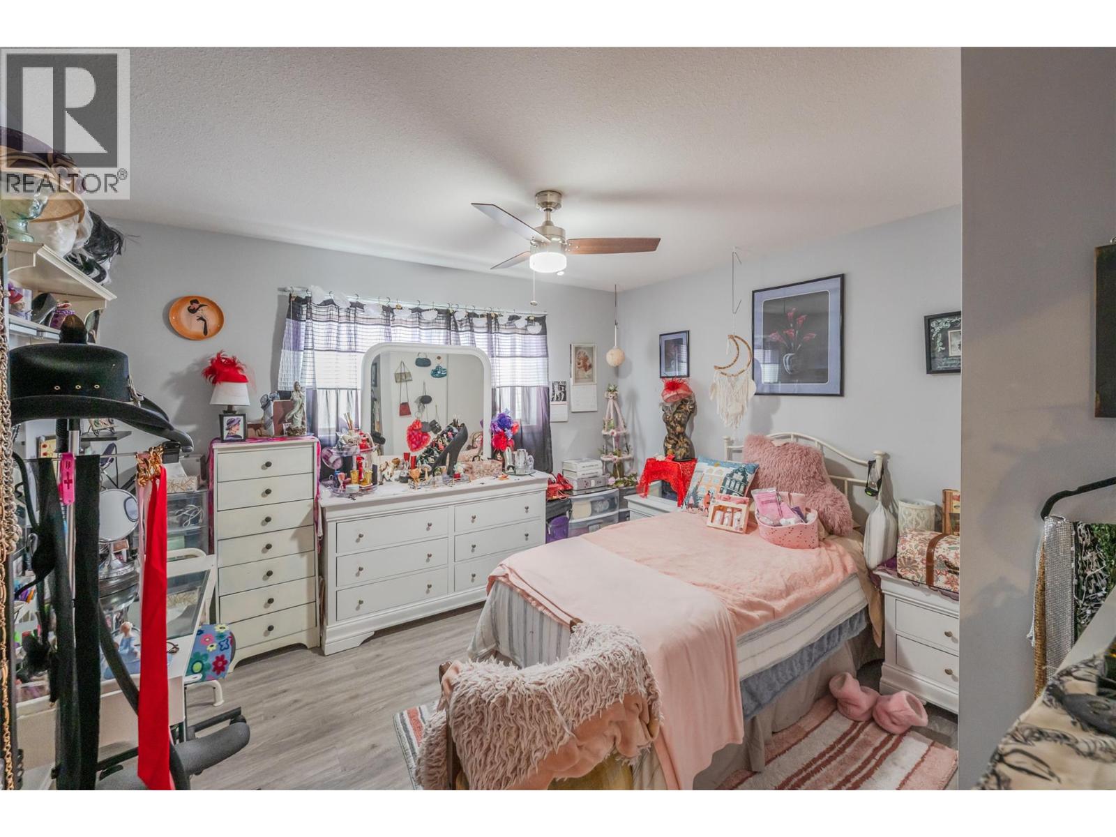 322 Falcon Drive, Penticton