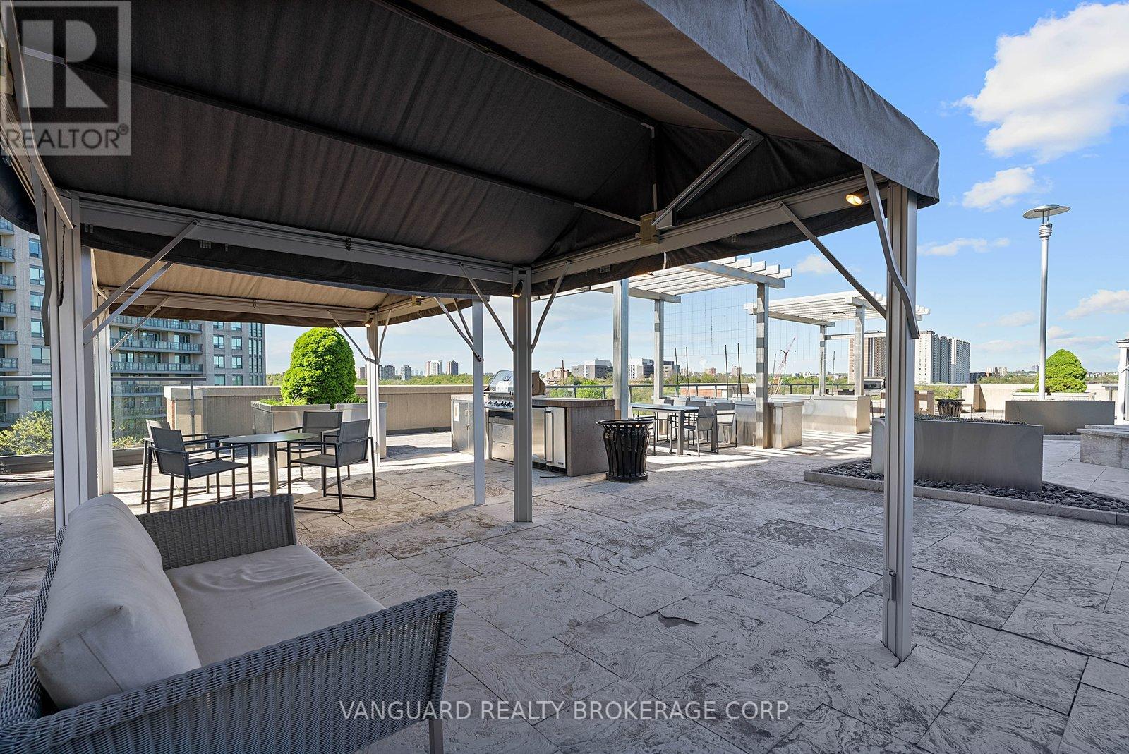 #1404 25 FONTENAY COURT - 48