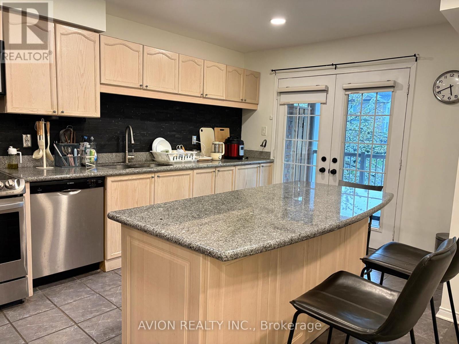 #6 601 SHORELINE DRIVE - 5