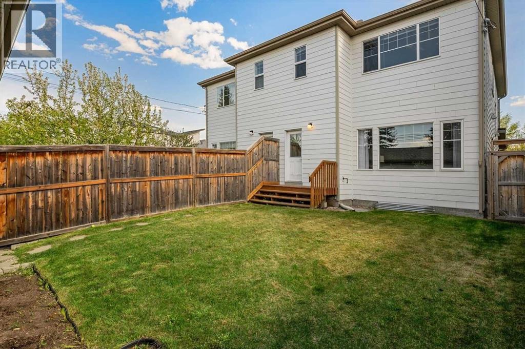 2330 25 Avenue NW - 37