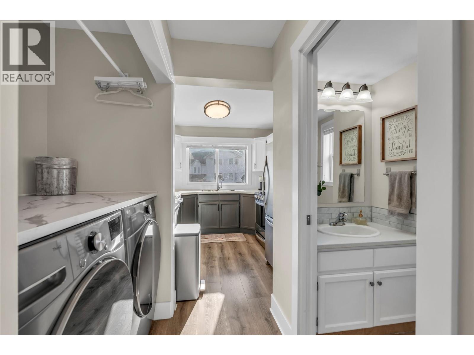 #166 3153 Paris Street - 18