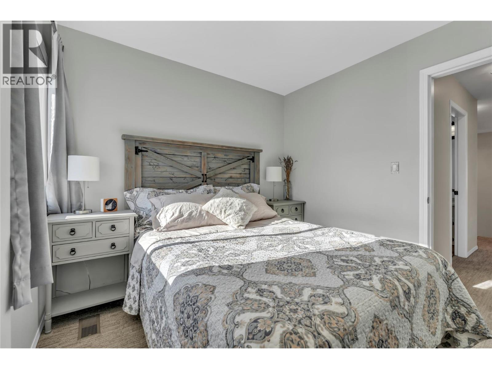 #166 3153 Paris Street - 29