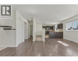 3pc Ensuite bath - 6576 Southwind Road Road, Vernon, BC V1H1B7 Photo 17