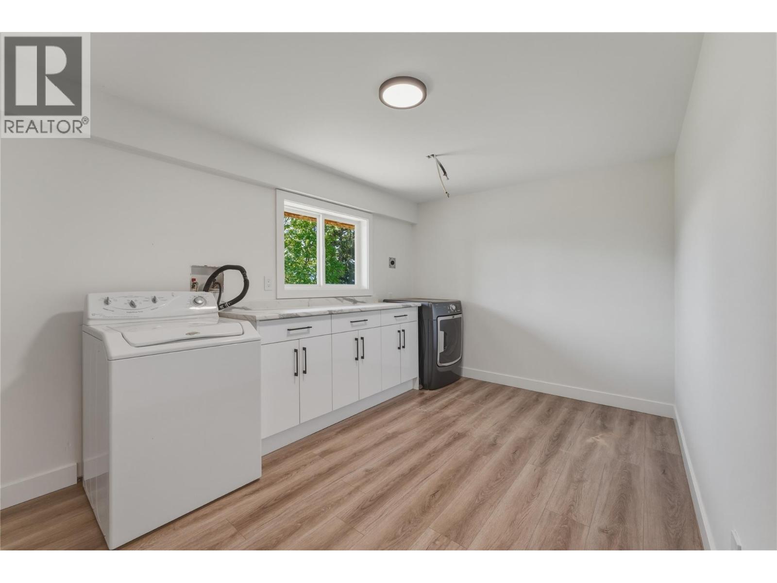  6576 Southwind Road Road, Vernon