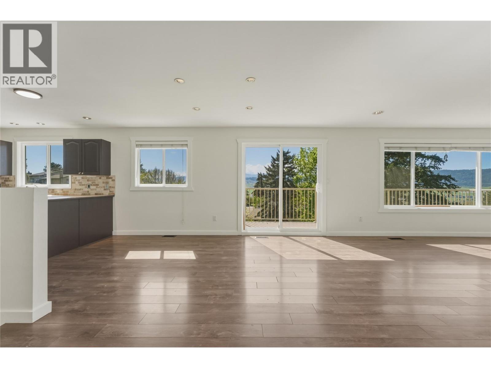  6576 Southwind Road Road, Vernon