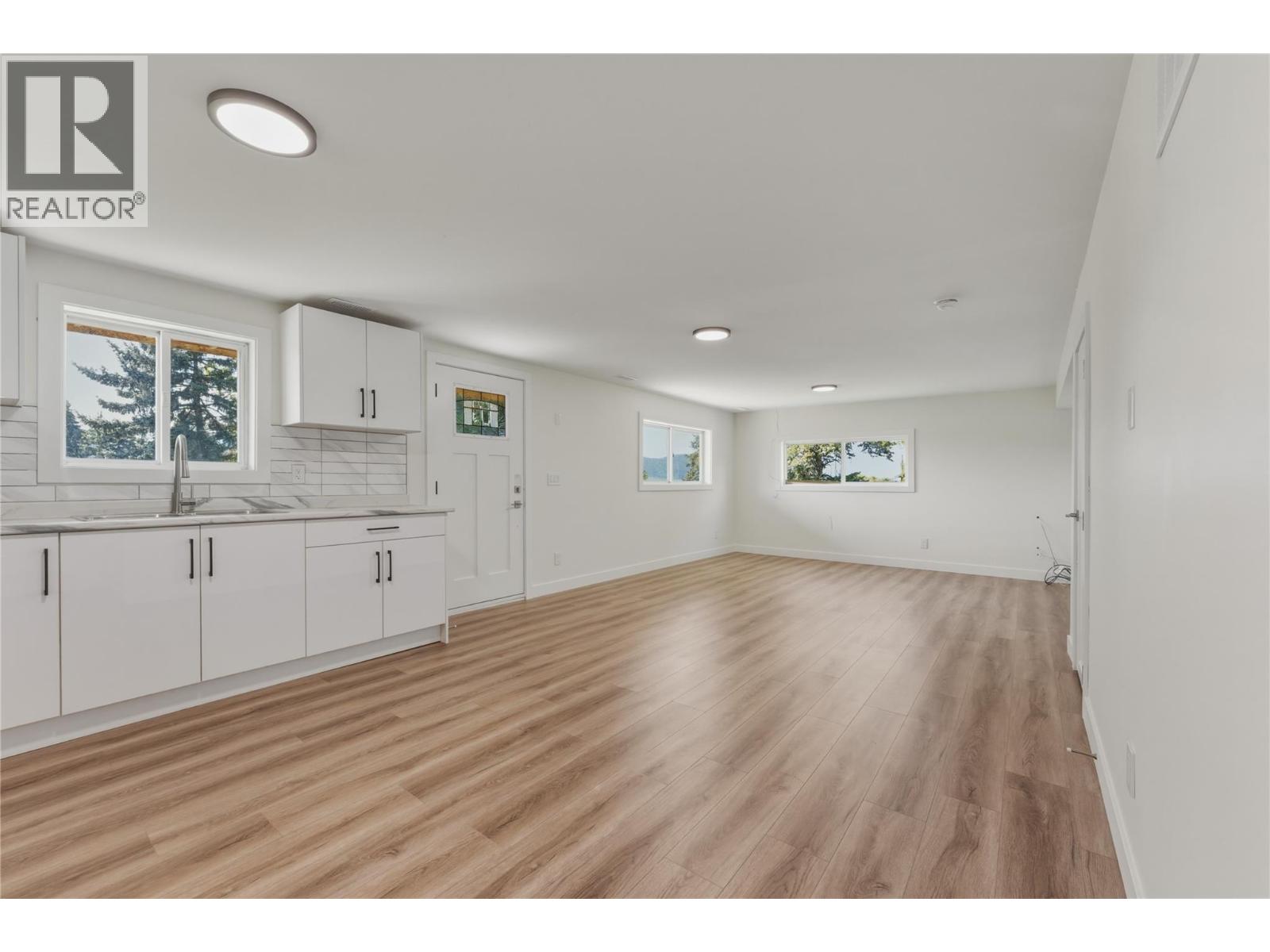  6576 Southwind Road Road, Vernon