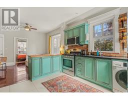 560 Indian Grove, Toronto, ON M6P2J4 Photo 35
