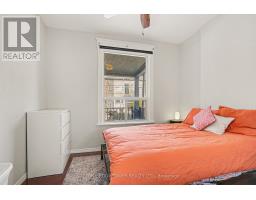 Kitchen - 560 Indian Grove, Toronto, ON M6P2J4 Photo 10