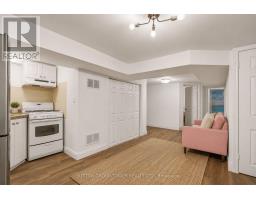 560 Indian Grove, Toronto, ON M6P2J4 Photo 32