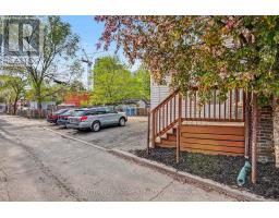 560 Indian Grove, Toronto, ON M6P2J4 Photo 19