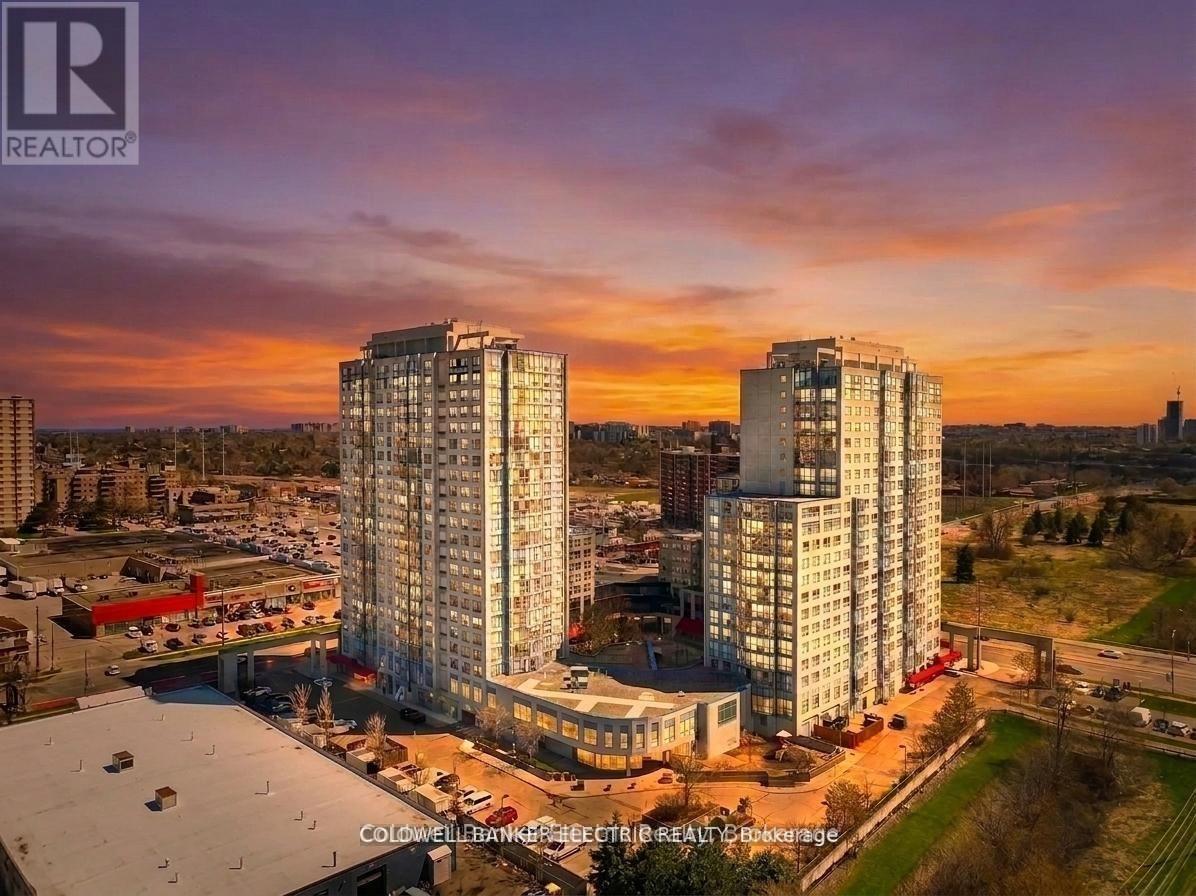 #815 2550 LAWRENCE AVENUE E - 34