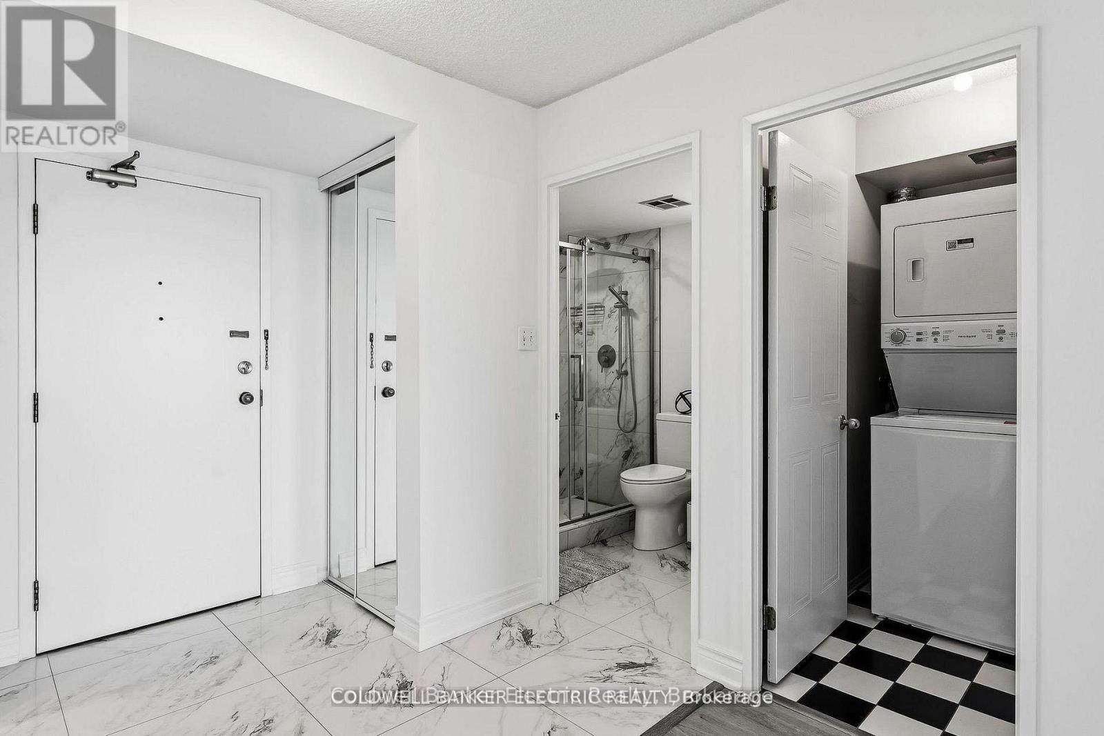 #815 2550 LAWRENCE AVENUE E - 7