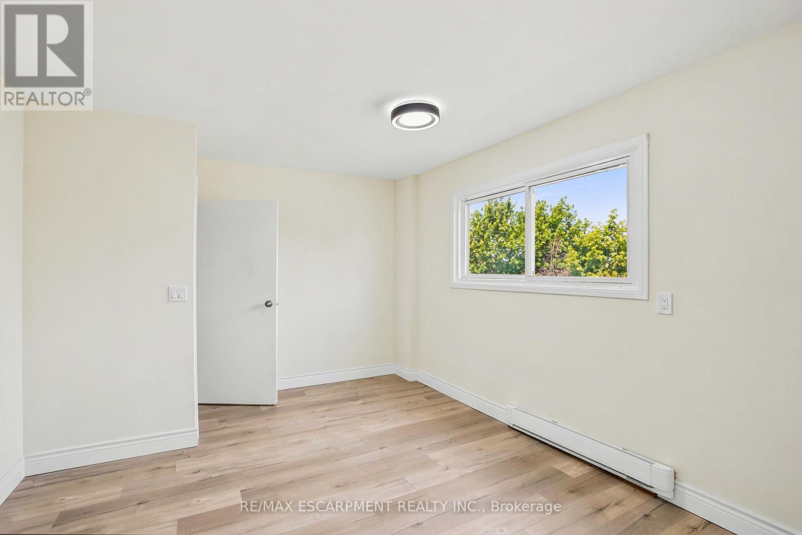 #4 65 MOUNT ALBION ROAD - 14
