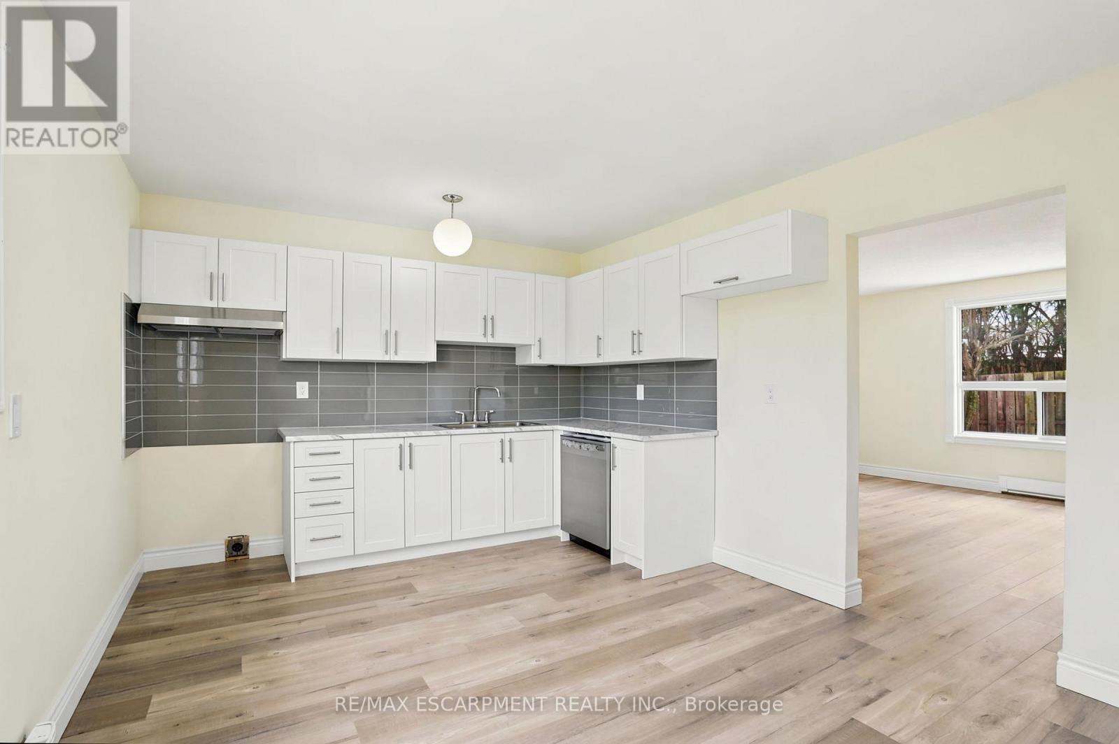 #4 65 MOUNT ALBION ROAD - 10