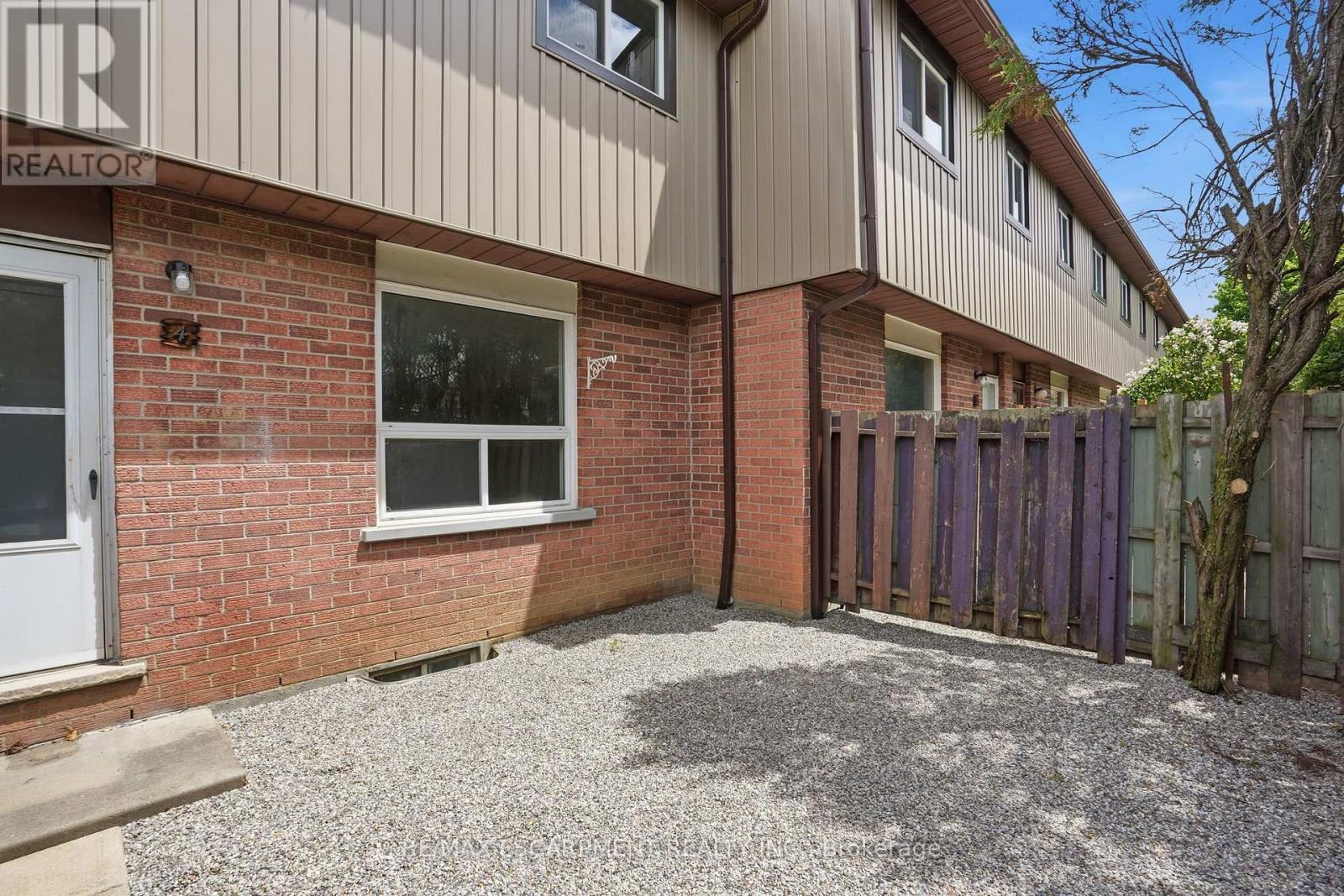 #4 65 MOUNT ALBION ROAD - 30