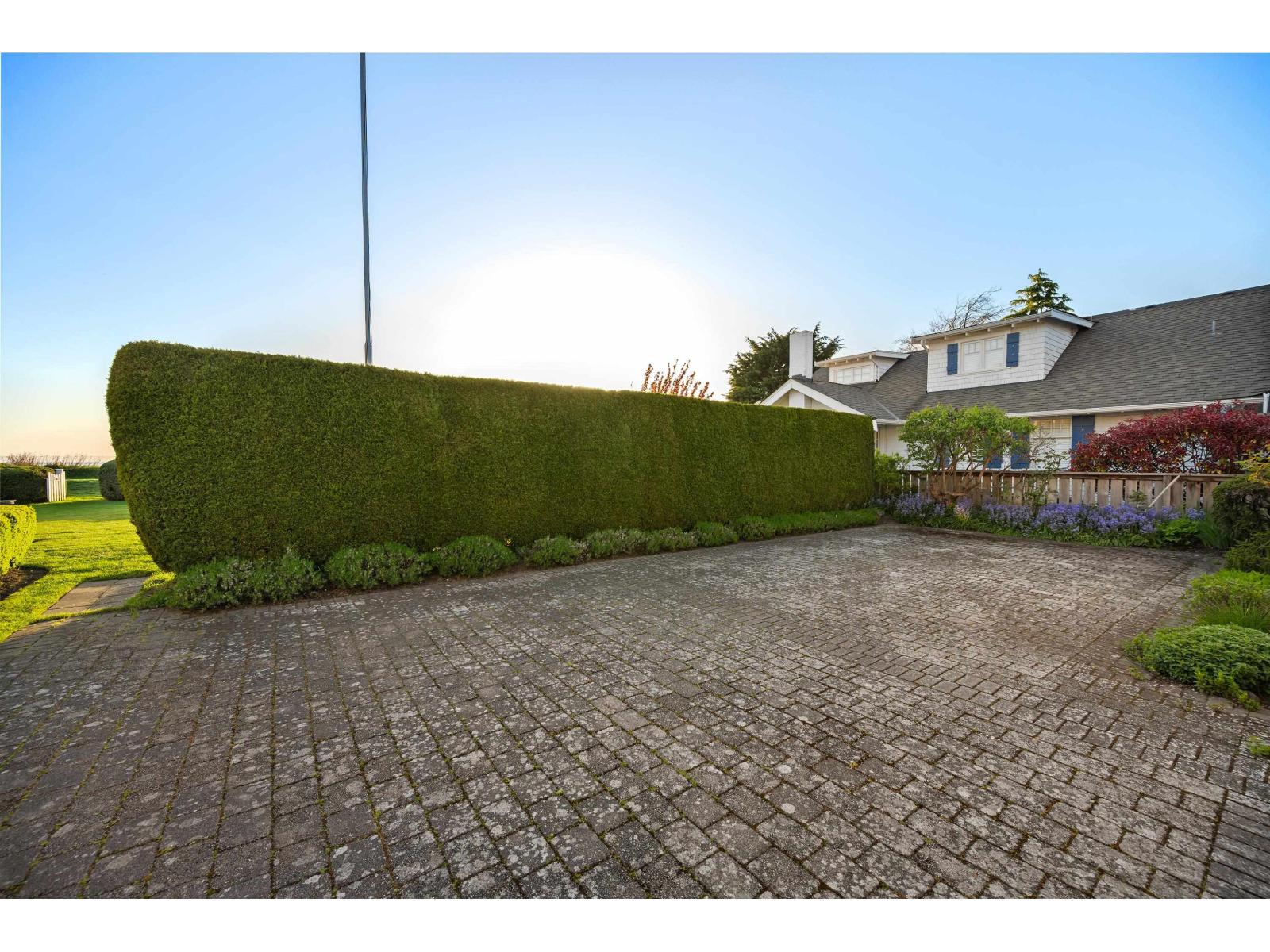2652 O'HARA LANE, Surrey