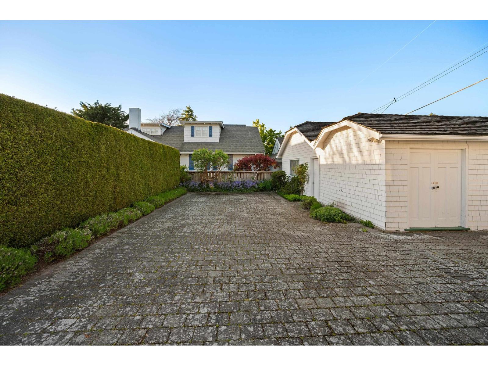 2652 O'HARA LANE, Surrey