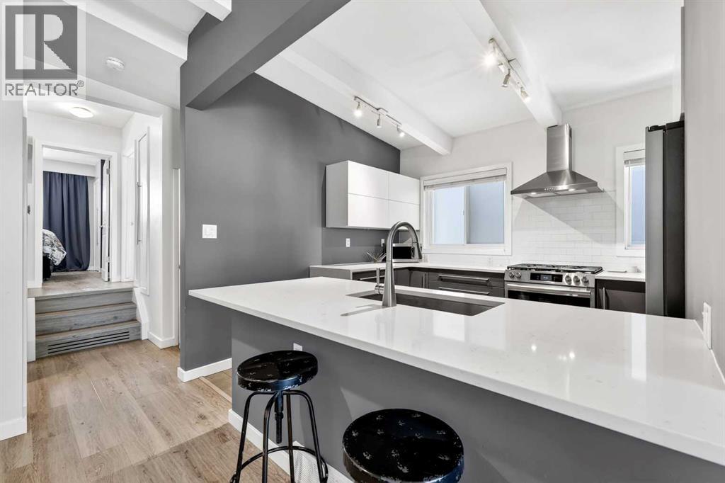 3336 39 Street SW - 10