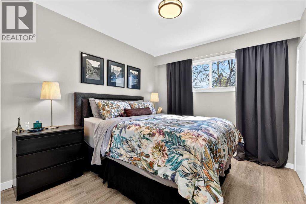 3336 39 Street SW - 19
