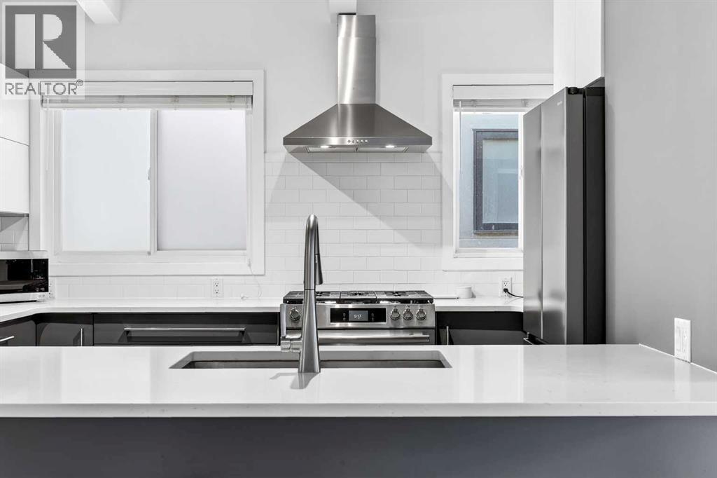 3336 39 Street SW - Image 2
