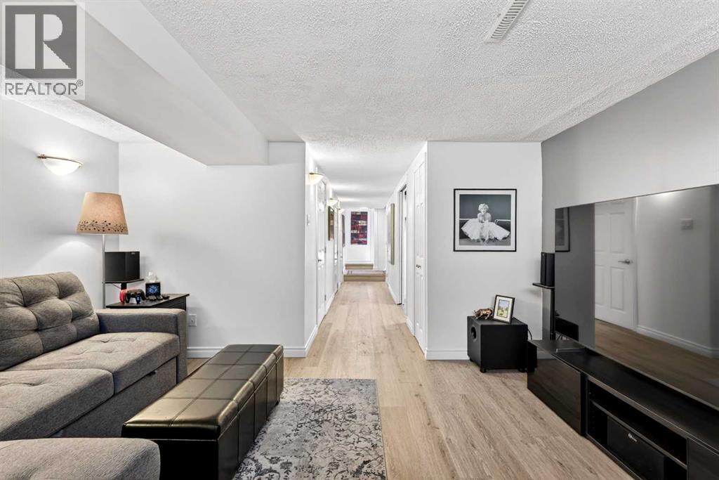 3336 39 Street SW - 30