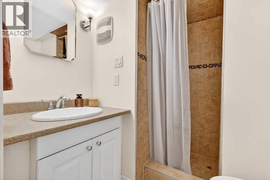 3336 39 Street SW - 34