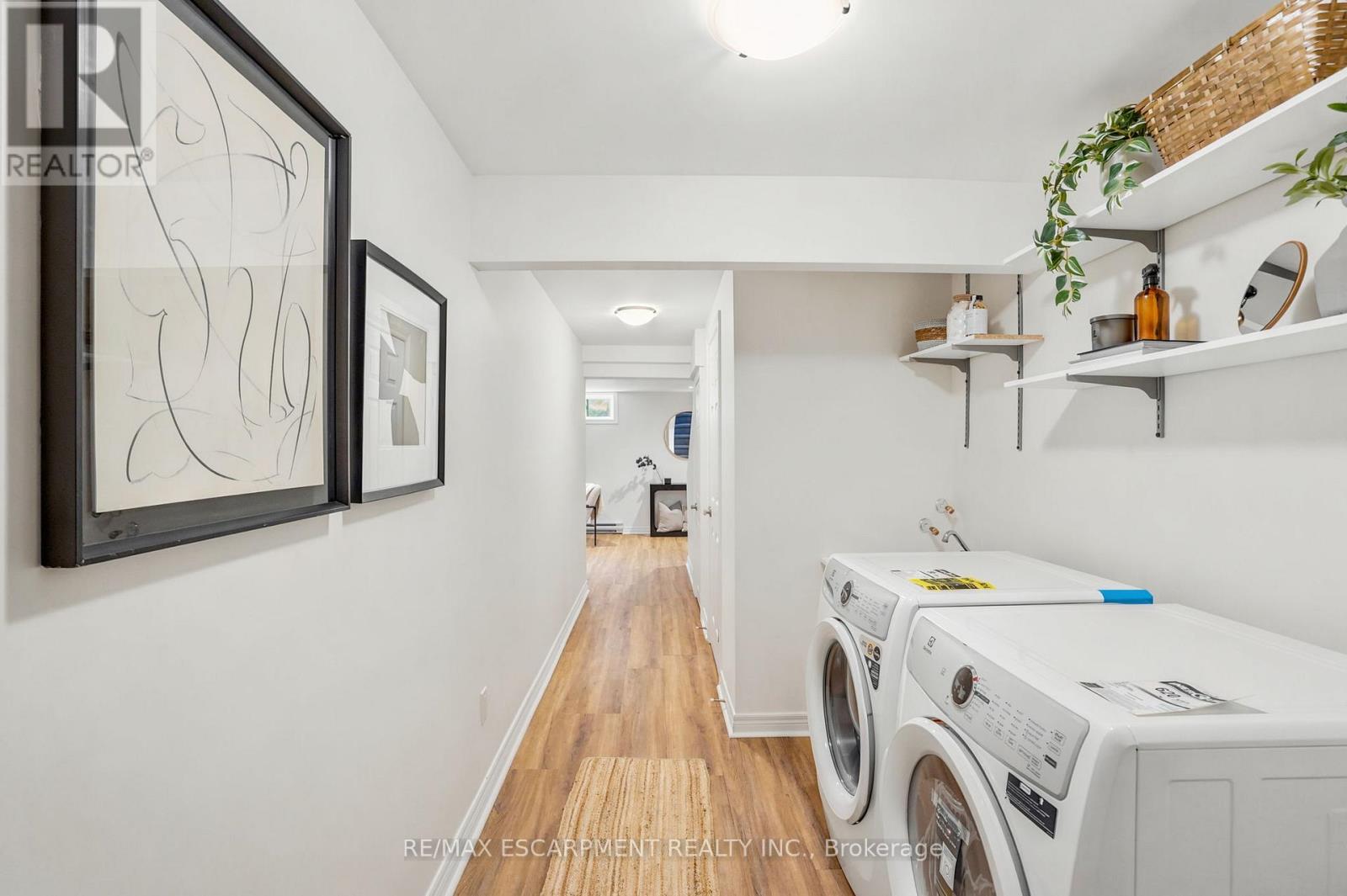 #2 65 MOUNT ALBION ROAD - 38