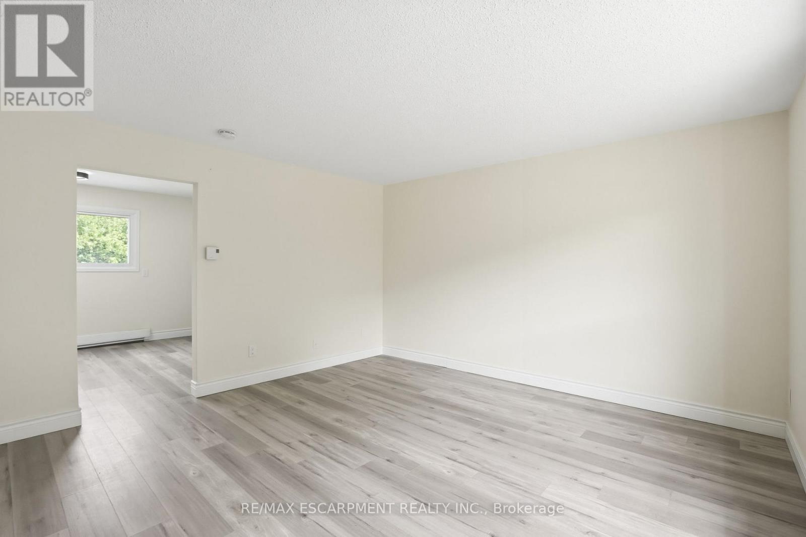 #4 65 MOUNT ALBION ROAD - 8