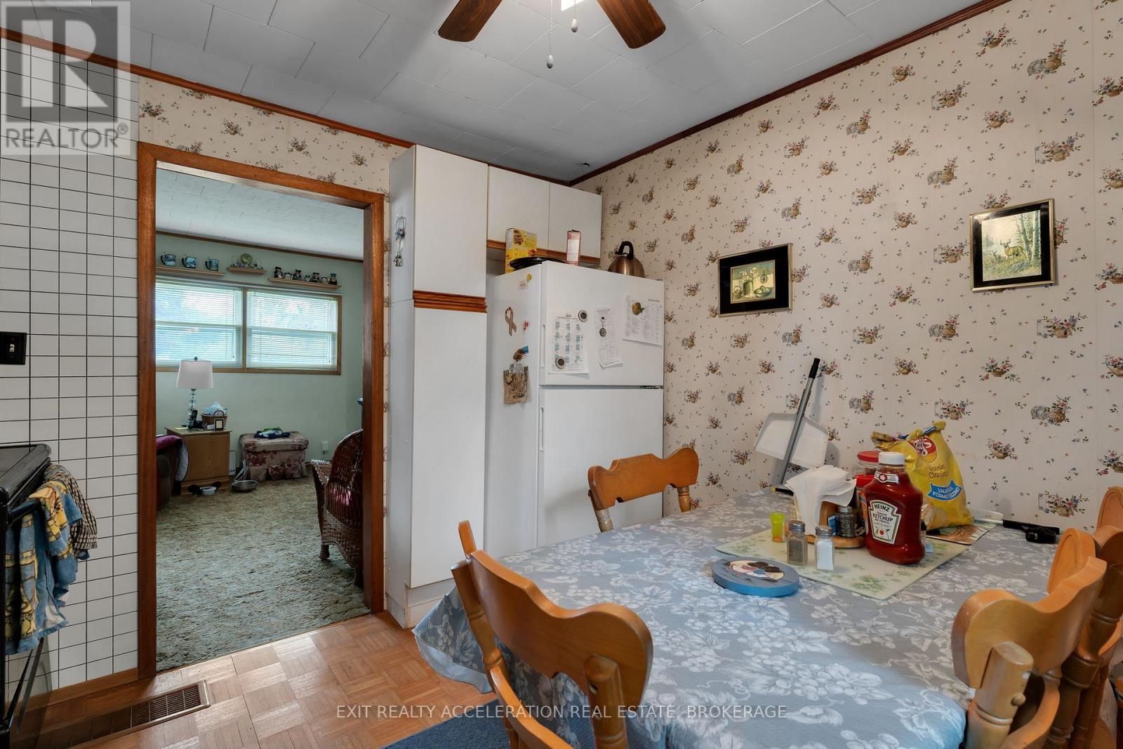 1407 DOYLE ROAD - 16