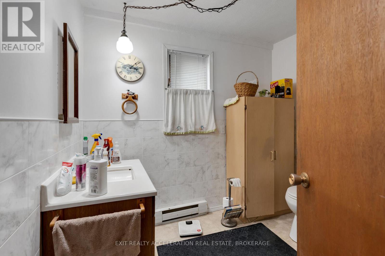 1407 DOYLE ROAD - 18