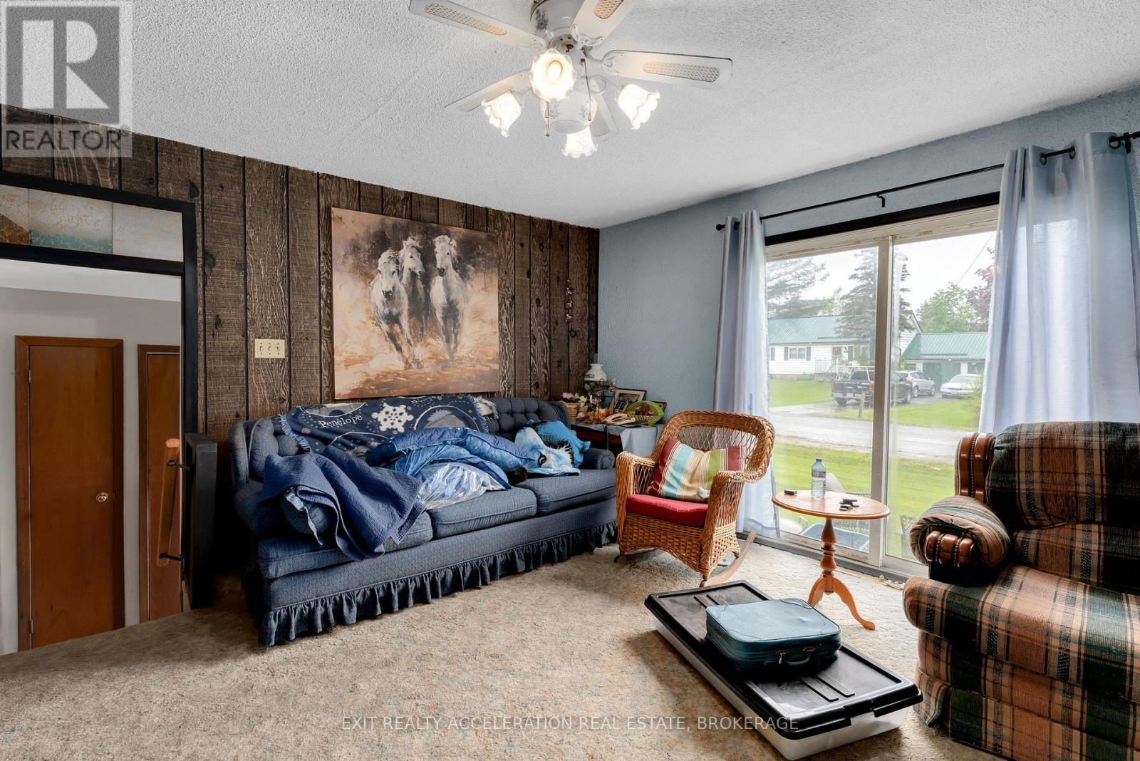 1407 DOYLE ROAD - 21