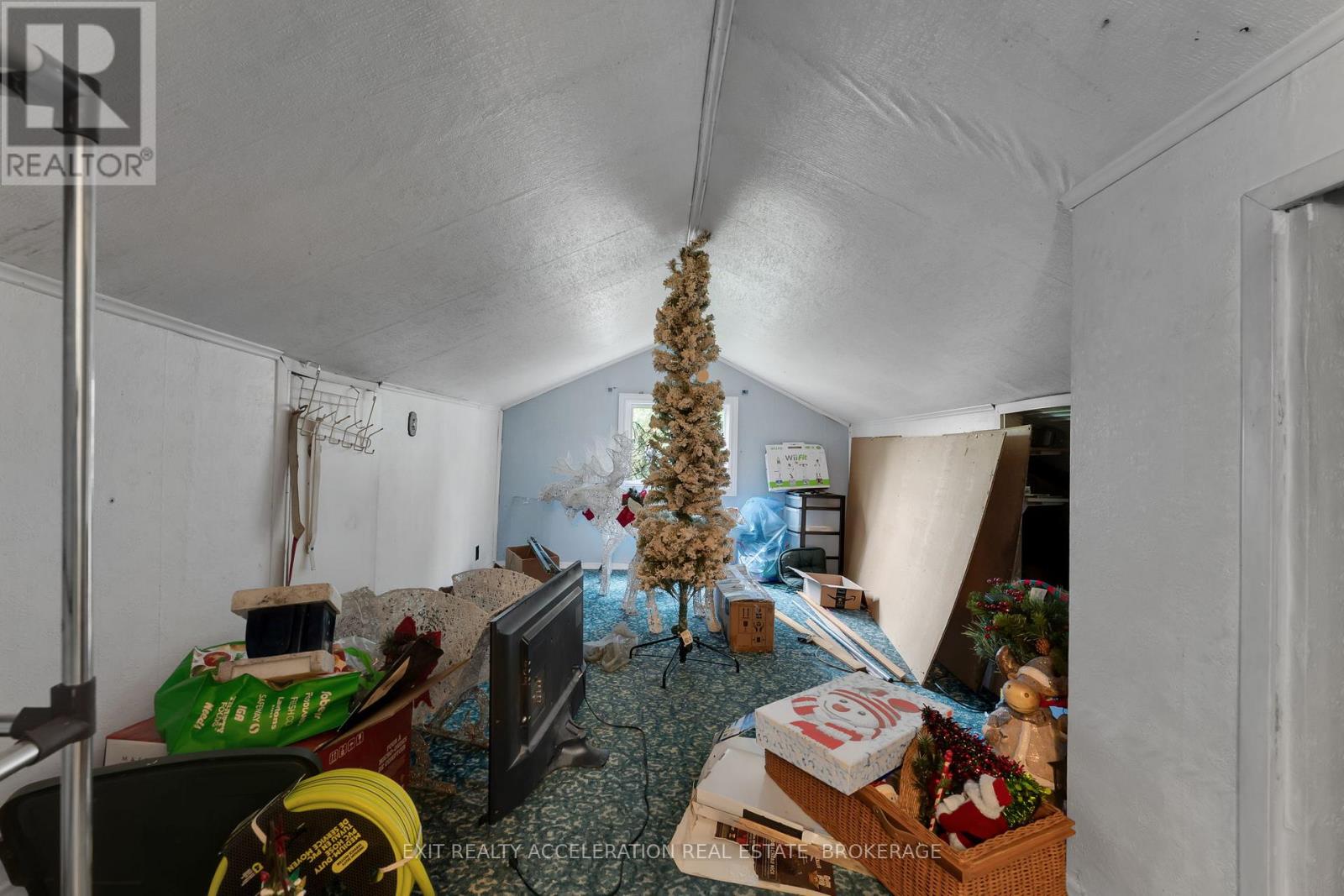 1407 DOYLE ROAD - 24