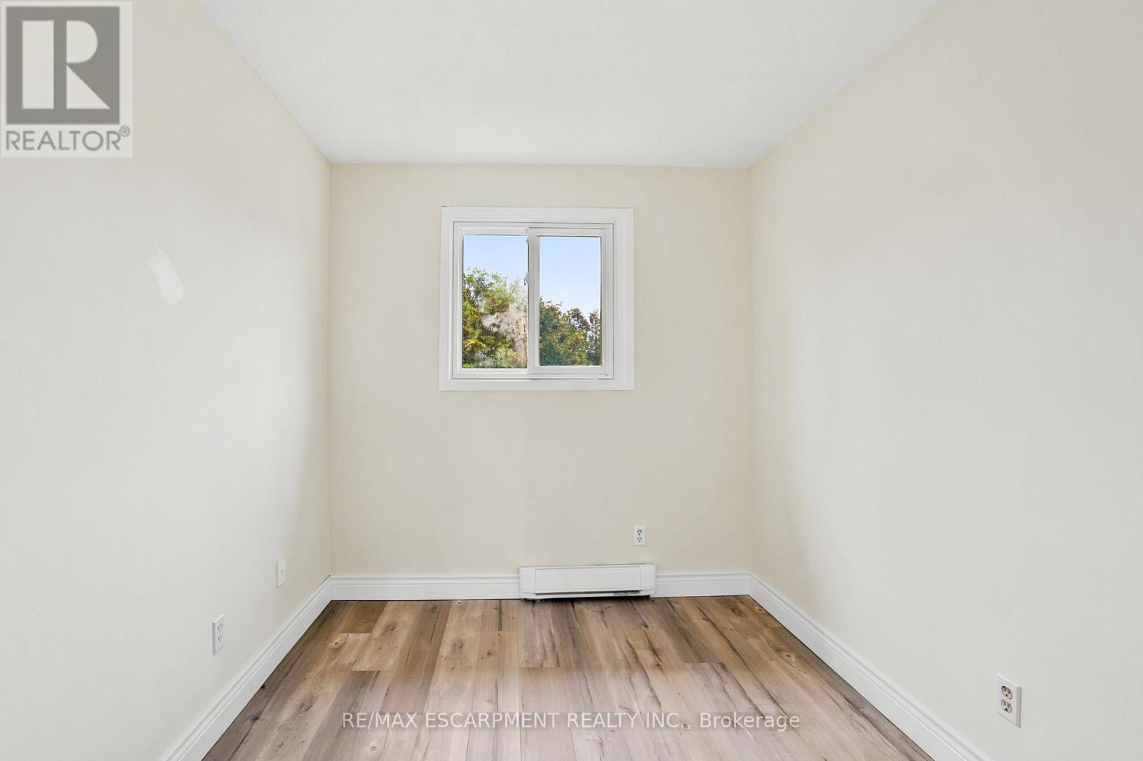 #4 65 MOUNT ALBION ROAD - 20