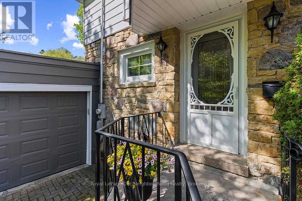 185 4TH STREET W - 4