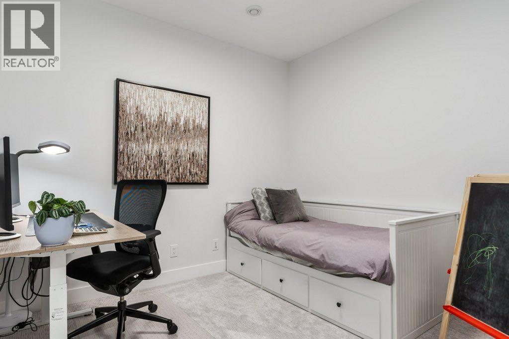 3010 26A Street SW - 33