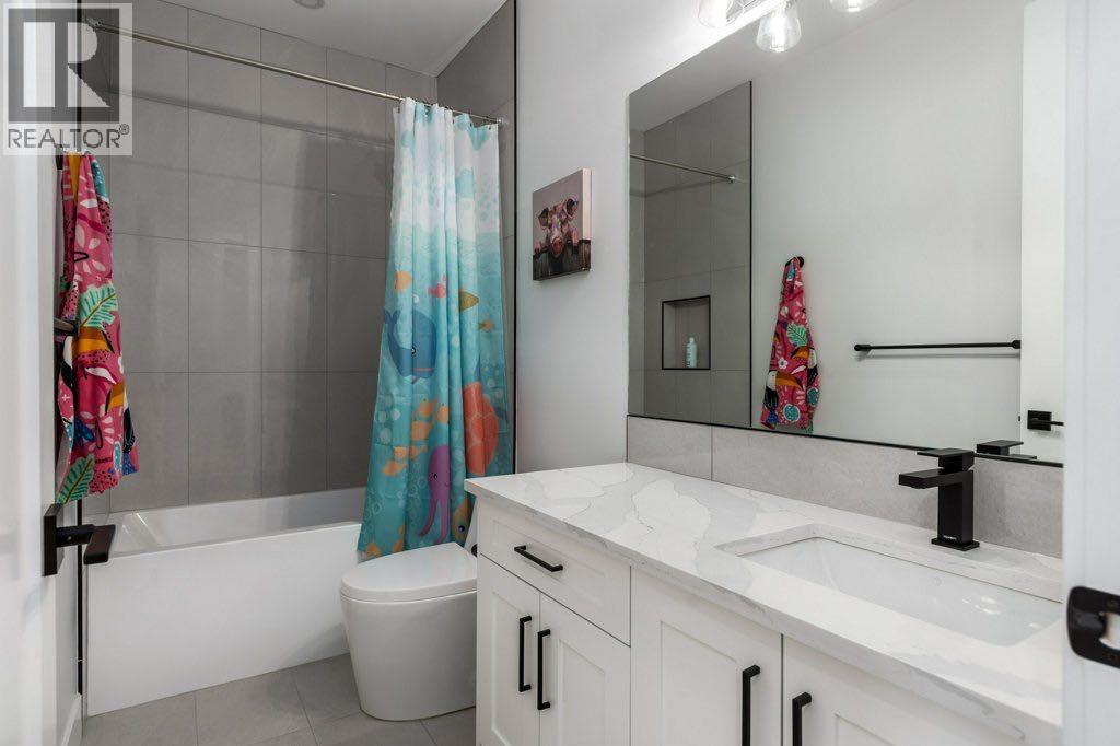 3010 26A Street SW - 25