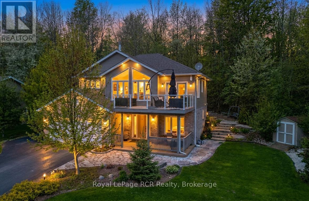 154 MACINTOSH DRIVE - 3