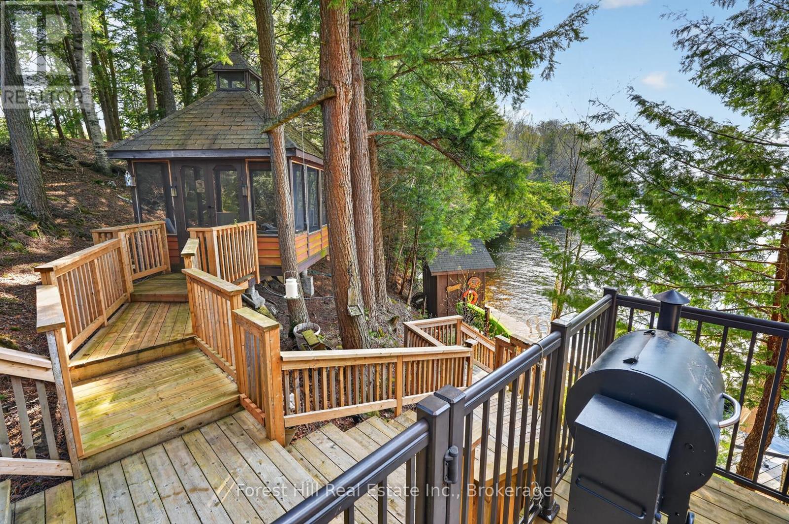 3611 LIVINGSTONE LAKE ROAD - 43