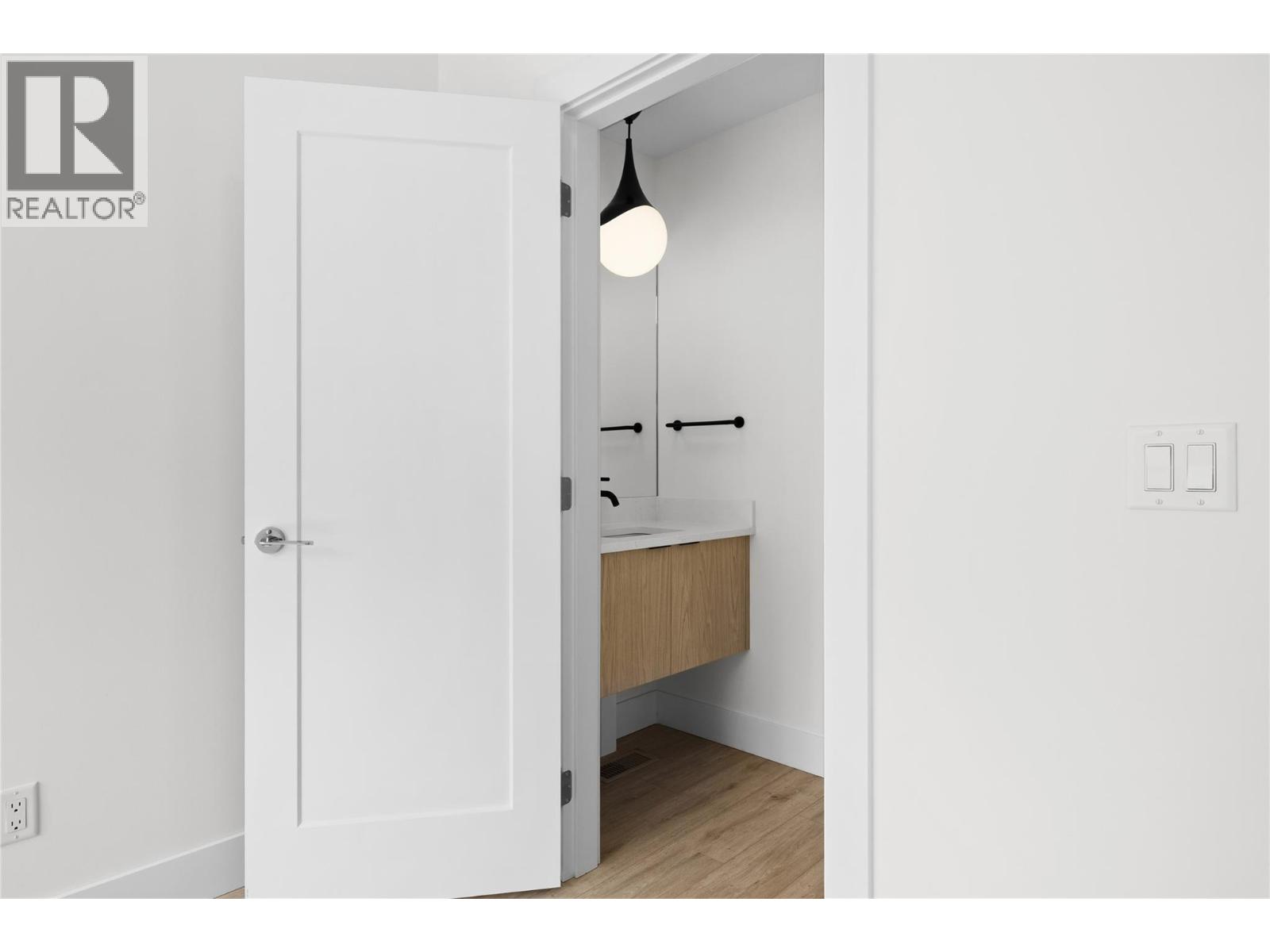 #129 1455 Cara Glen Court - Image 3