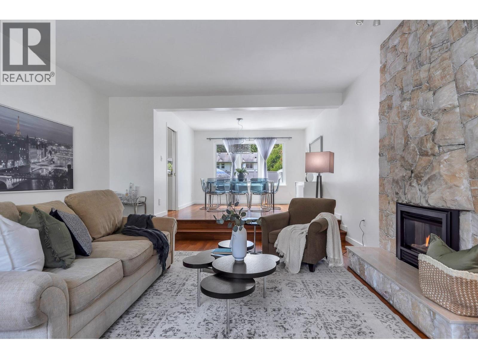 2021 RUFUS DRIVE, North Vancouver