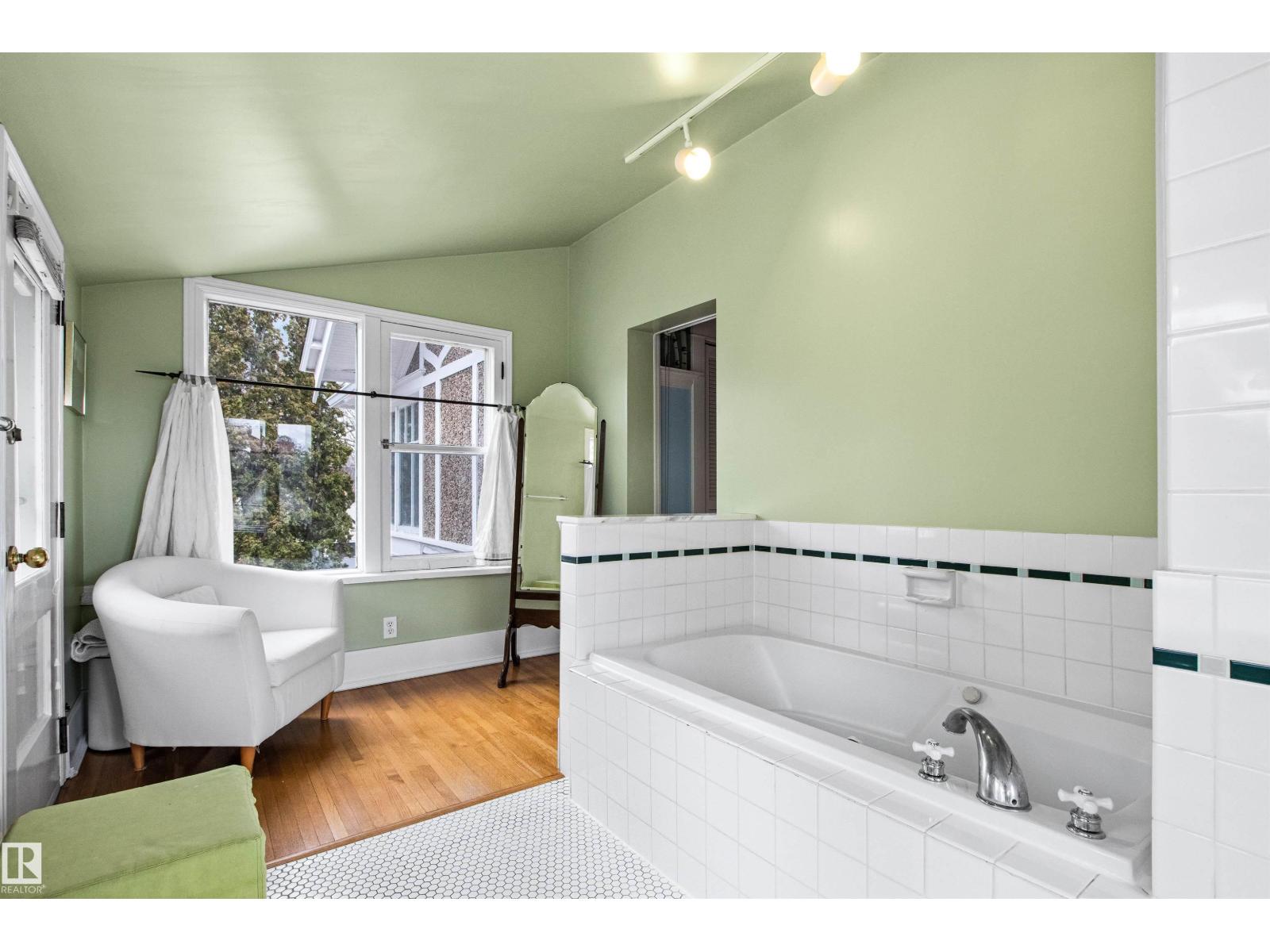 6210 ADA BV NW NW — photo 47