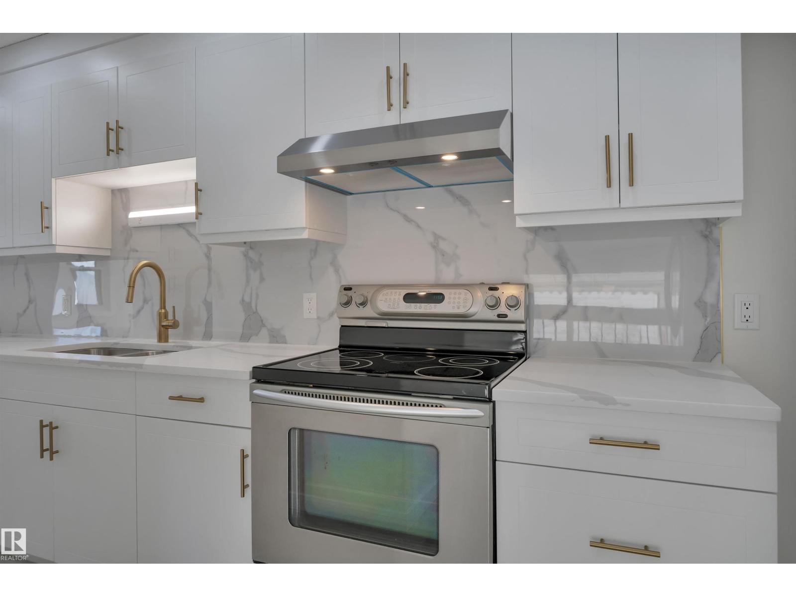 52 PIPESTONE DR — photo 19
