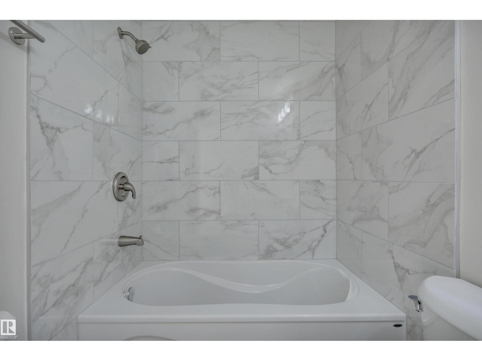 52 PIPESTONE DR — photo 31