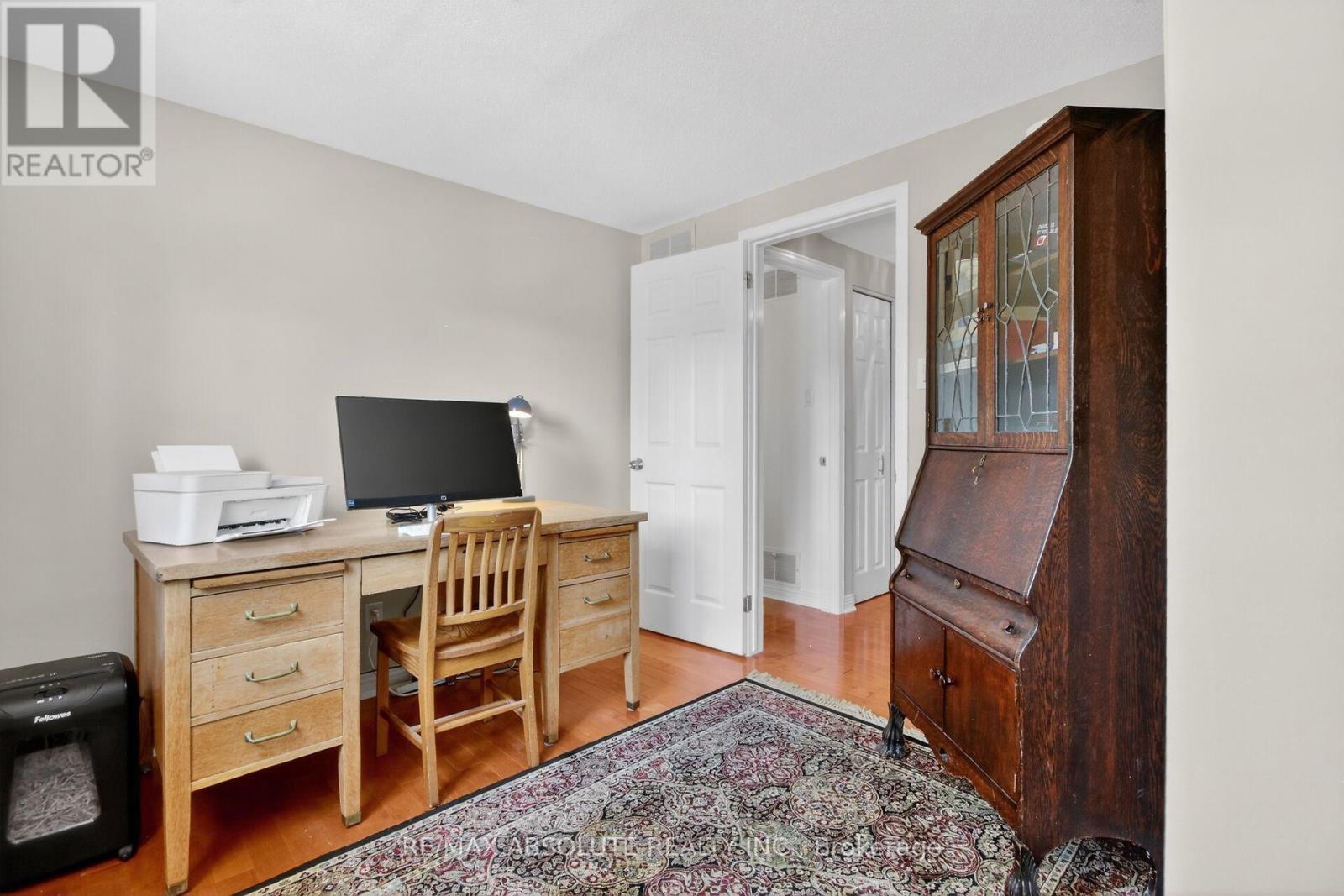 11 MANCIL DRIVE - 32