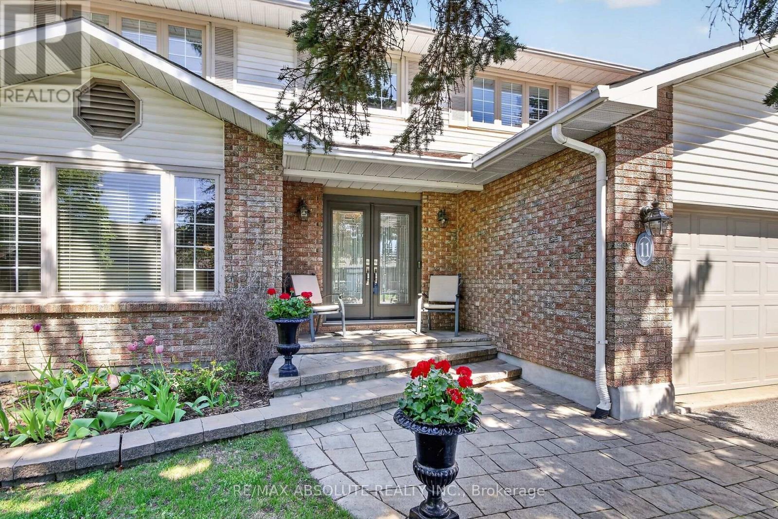 11 MANCIL DRIVE - 4