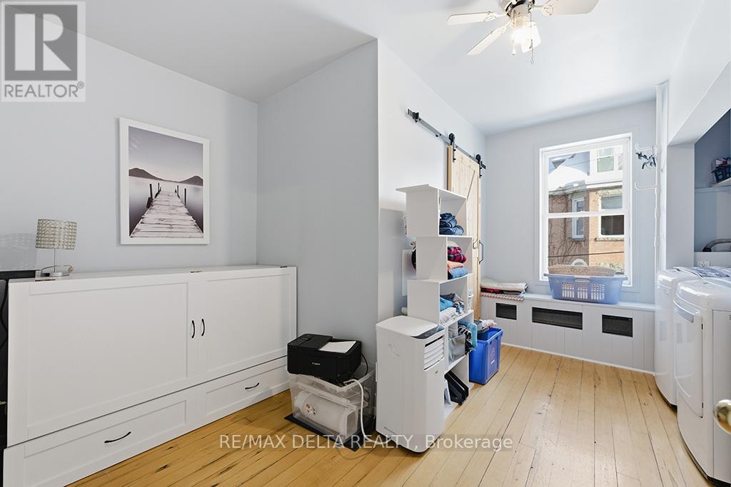 1040-1042 KING STREET - 13