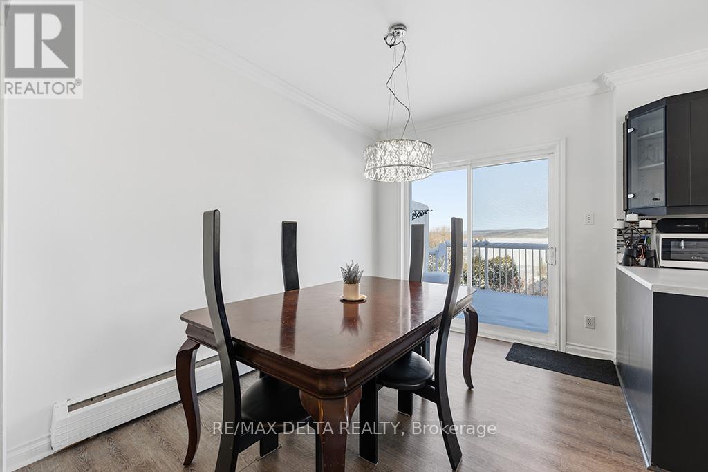 1040-1042 KING STREET - 22