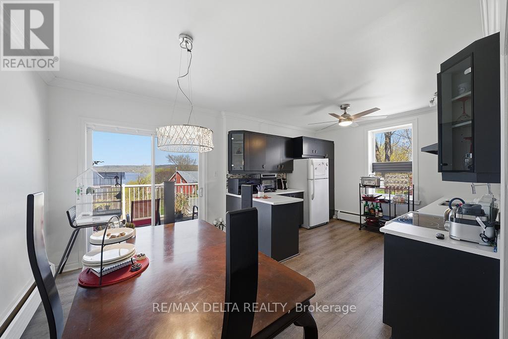 1040-1042 KING STREET - 24