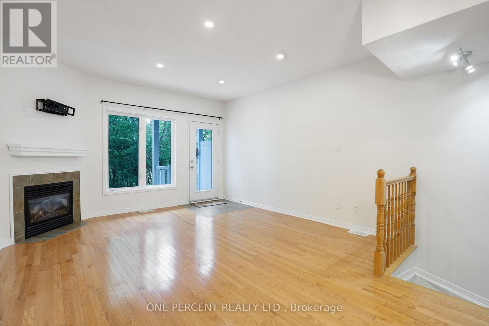 1048 REDTAIL PRIVATE - 13